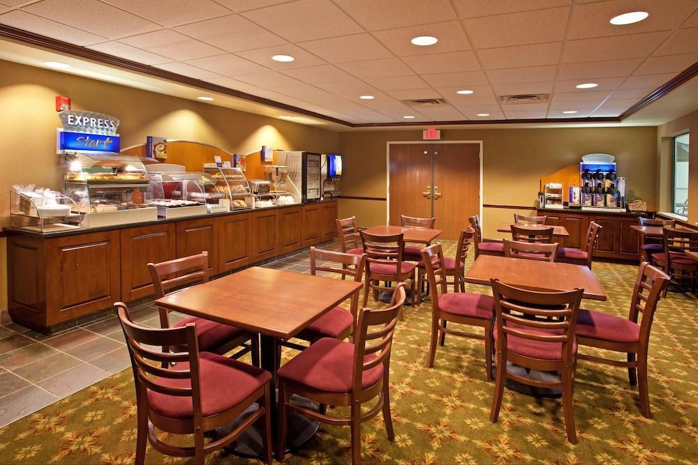 Holiday Inn Express Hocking Hills-Logan, An Ihg Hotel Εξωτερικό φωτογραφία